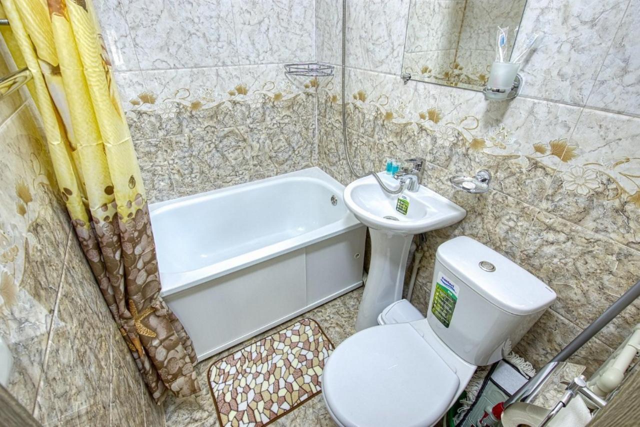 Апартаменты На Улице Клочкова, 128 Almatý Exterior foto