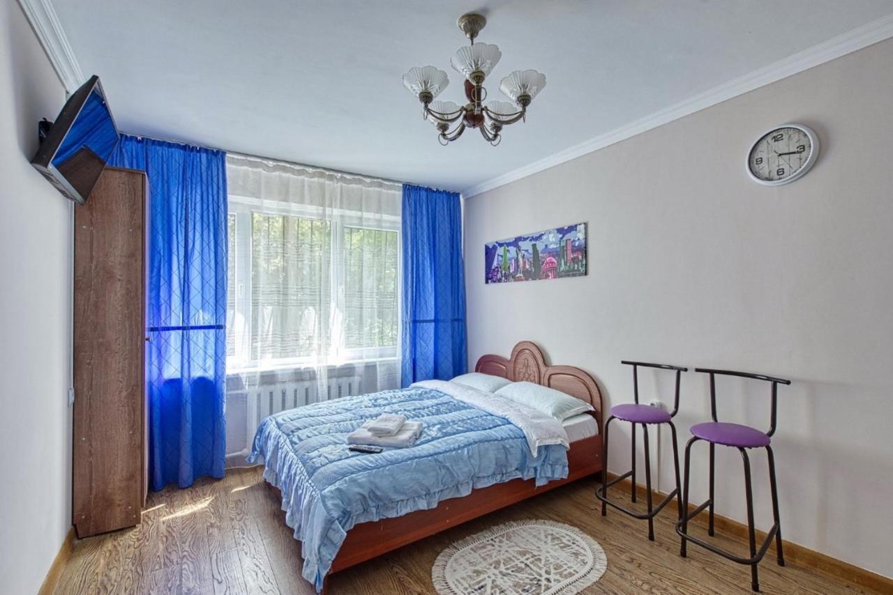 Апартаменты На Улице Клочкова, 128 Almatý Exterior foto